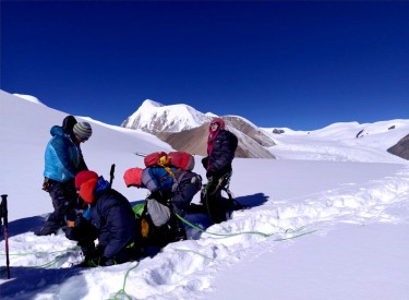 Saribung Peak Climbing